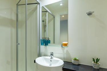 Luxury Studio - Image 8